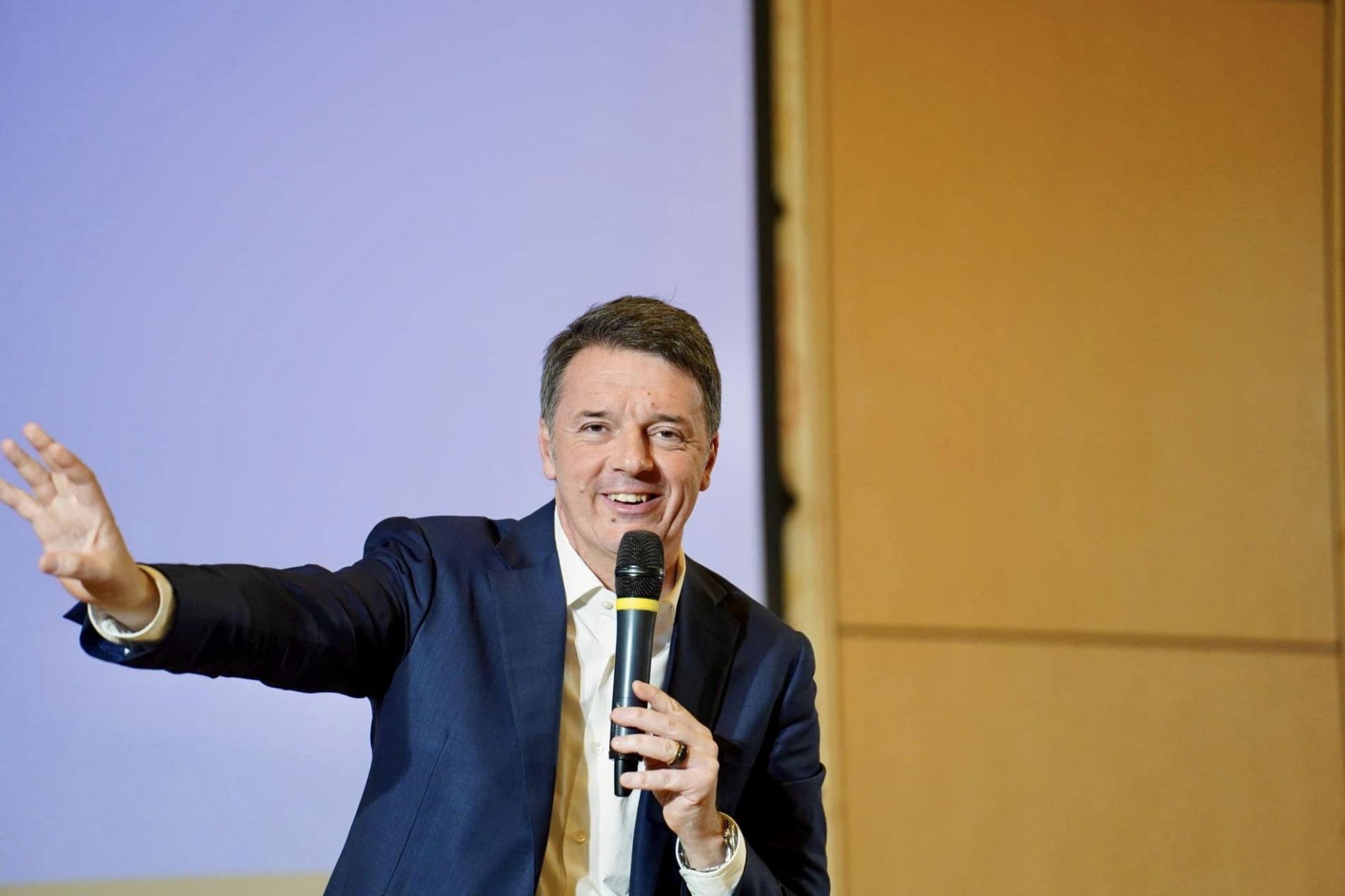 Sicurezza, Renzi: "Rischio estremismo islamico in Italia ma non viene da Ceuta"
